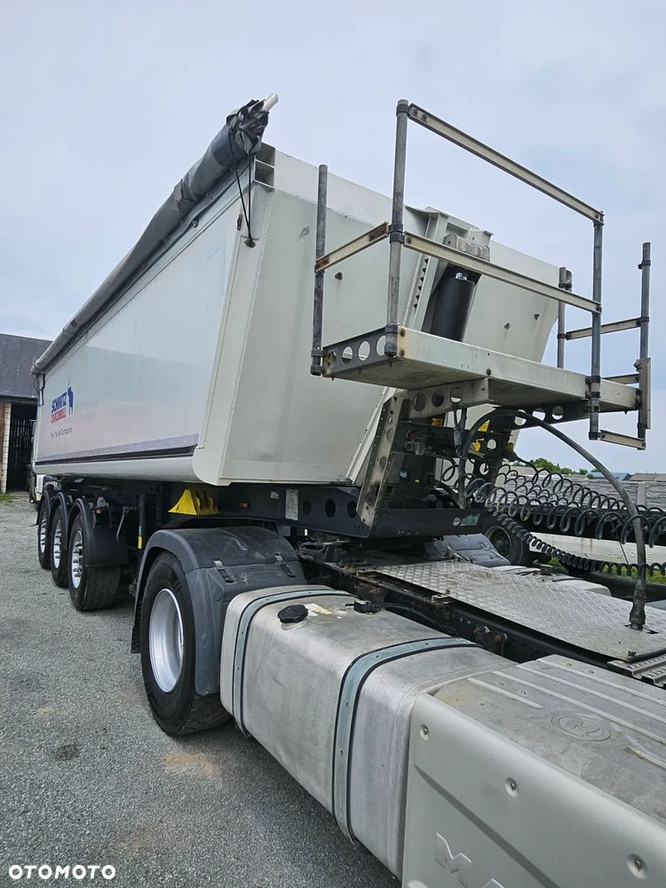 Schmitz Cargobull SKI 24 7 2 - 2