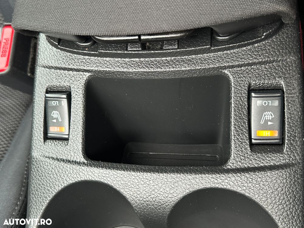 Nissan Qashqai 1.6 DIG-T N-Connecta - 13