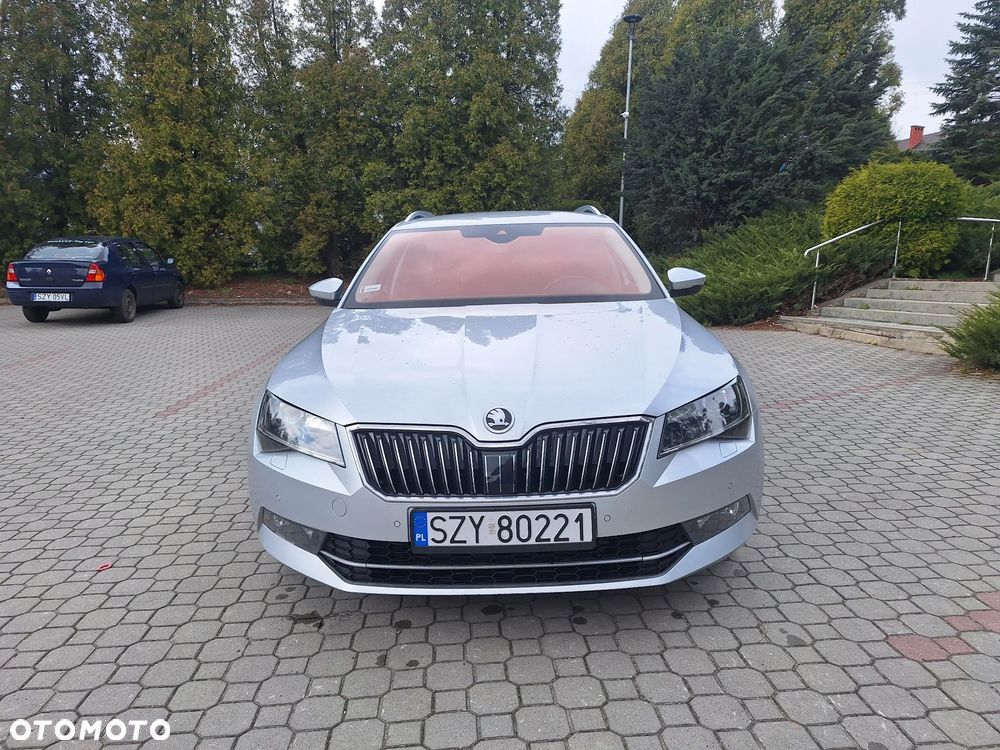 Skoda Superb 2.0 TDI DSG Ambition - 9