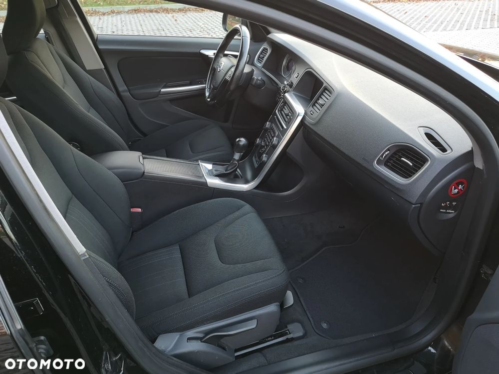 Volvo S60 T3 Edition - 5