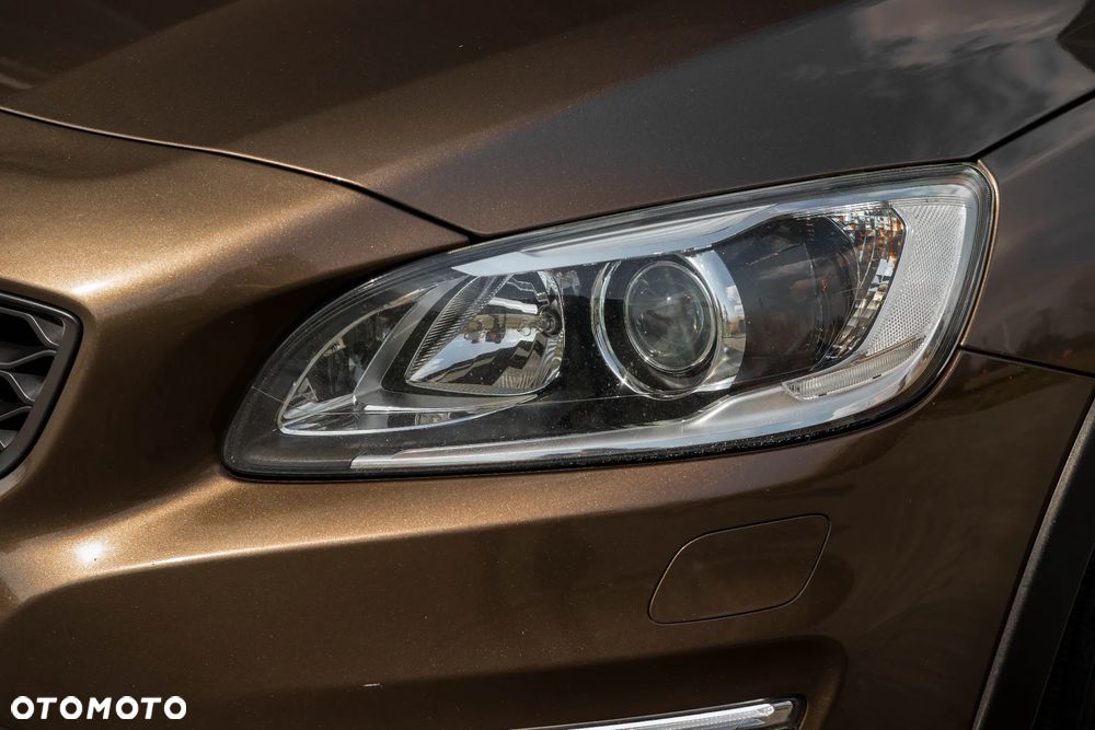 Volvo V60 Cross Country D3 Drive-E Summum - 15