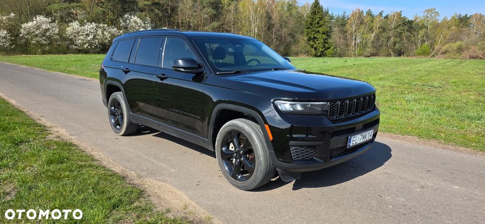Jeep Grand Cherokee - 35