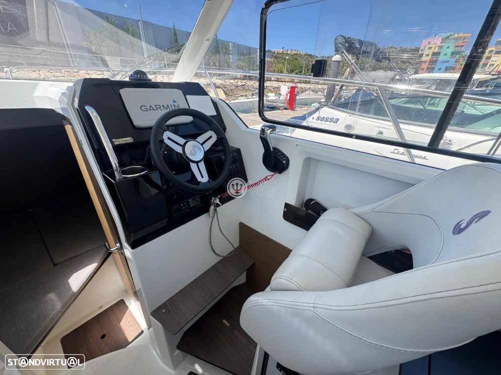 Beneteau Antares 8 - 13