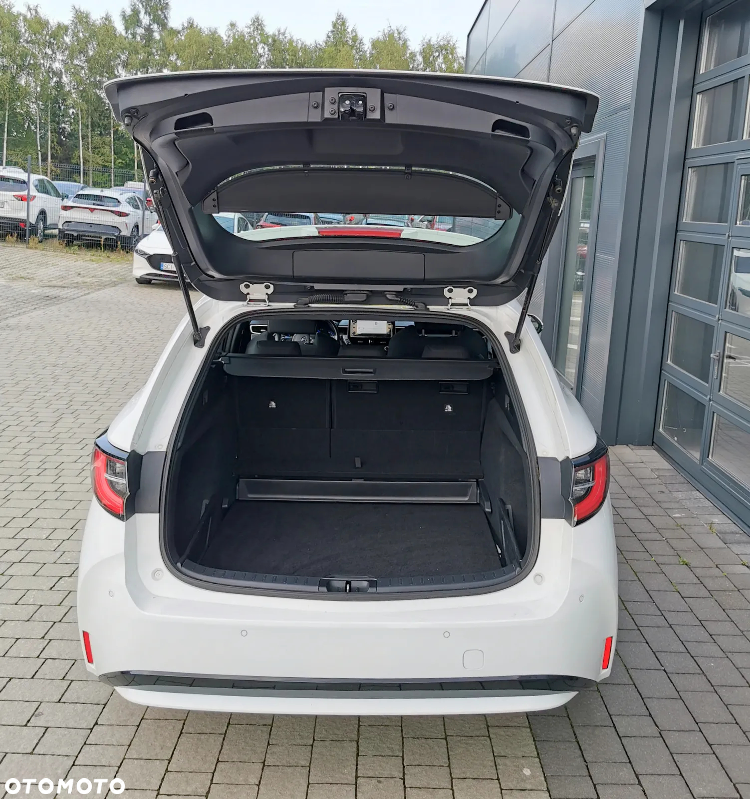 Toyota Corolla 1.8 Hybrid Comfort - 5