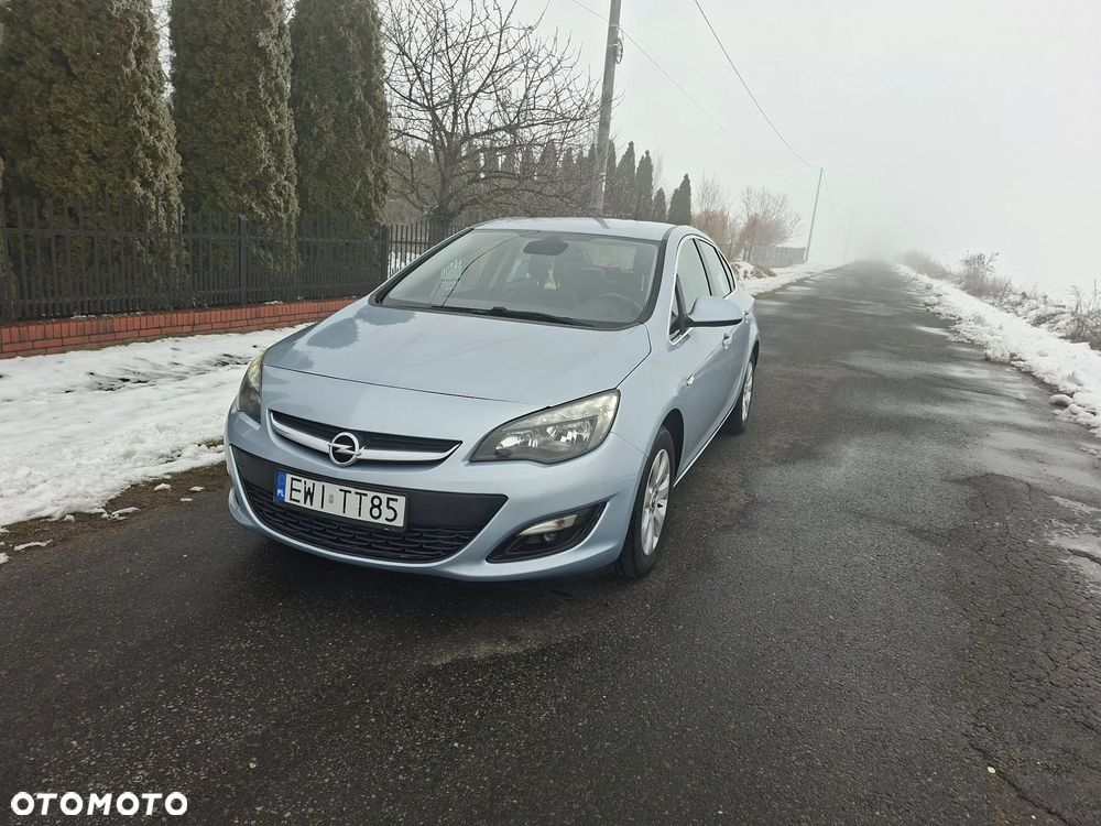 Opel Astra 1.4 T Executive EU6 - 1