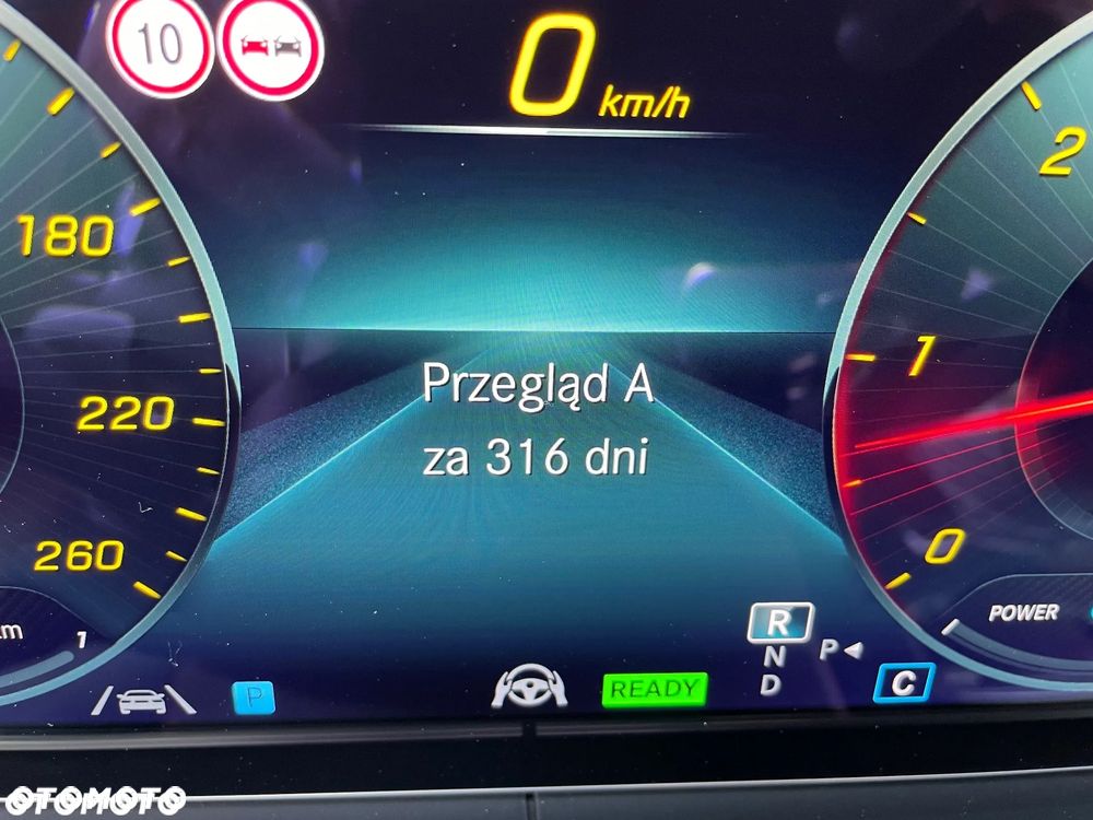 Mercedes-Benz CLS 300 d 4Matic 9G-TRONIC AMG Line - 36