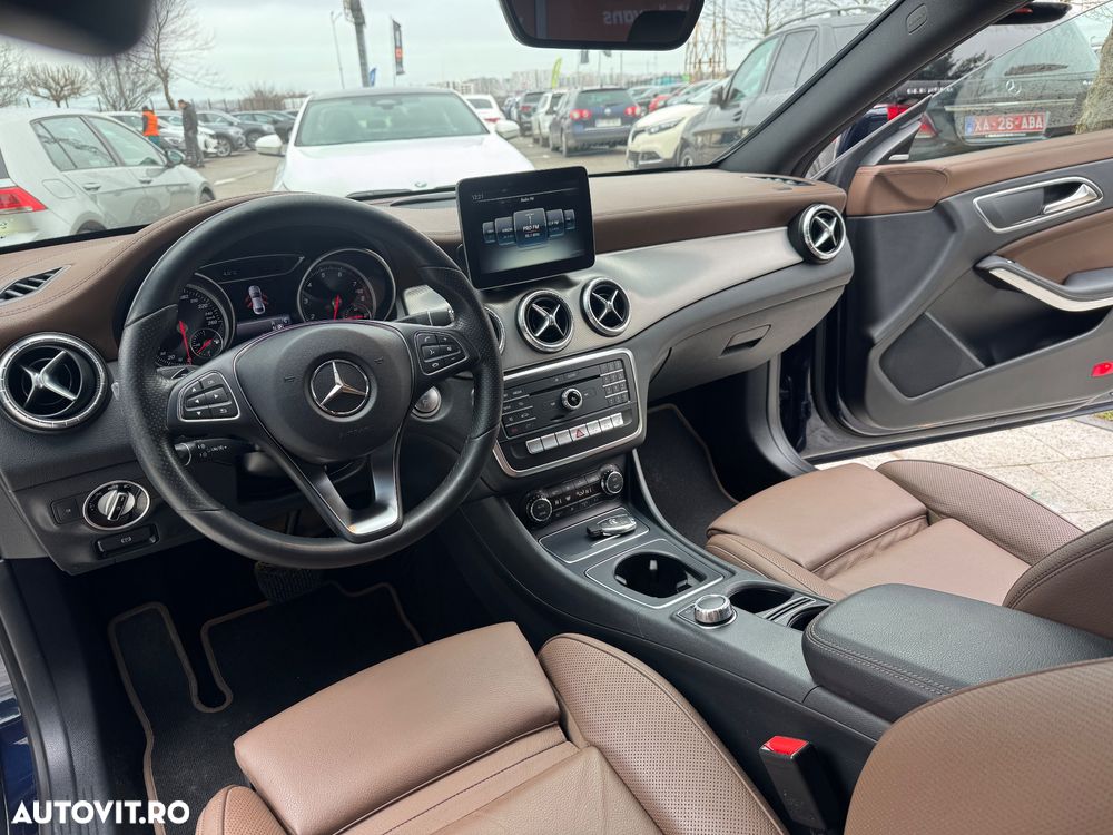 Mercedes-Benz CLA 200 7G-DCT - 5