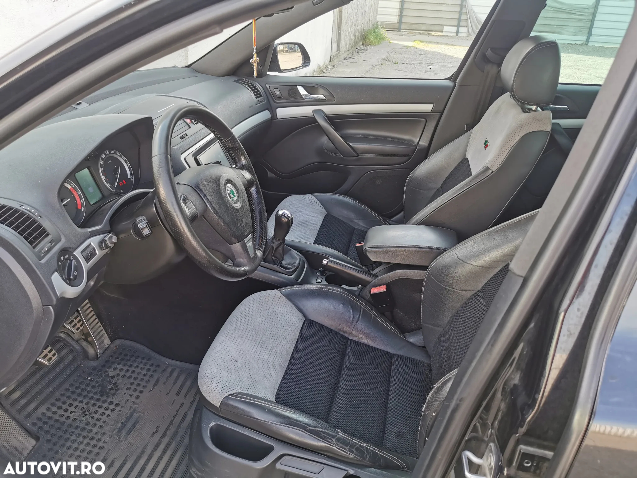 Skoda Octavia Combi 2.0 RS TDI - 8