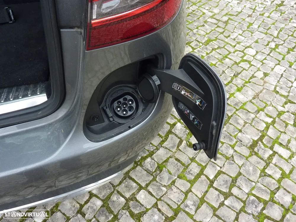 Mercedes-Benz C 300 de Avantgarde - 26