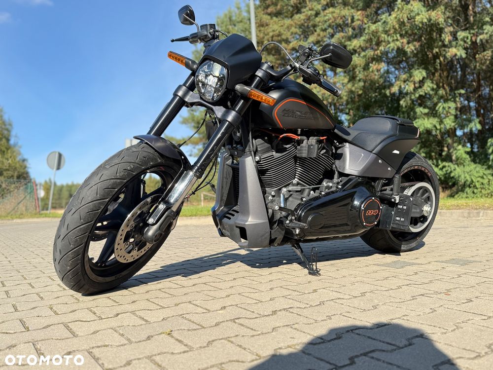 Harley-Davidson Softail FXDR - 2