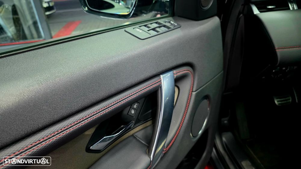 Land Rover Discovery Sport - 11