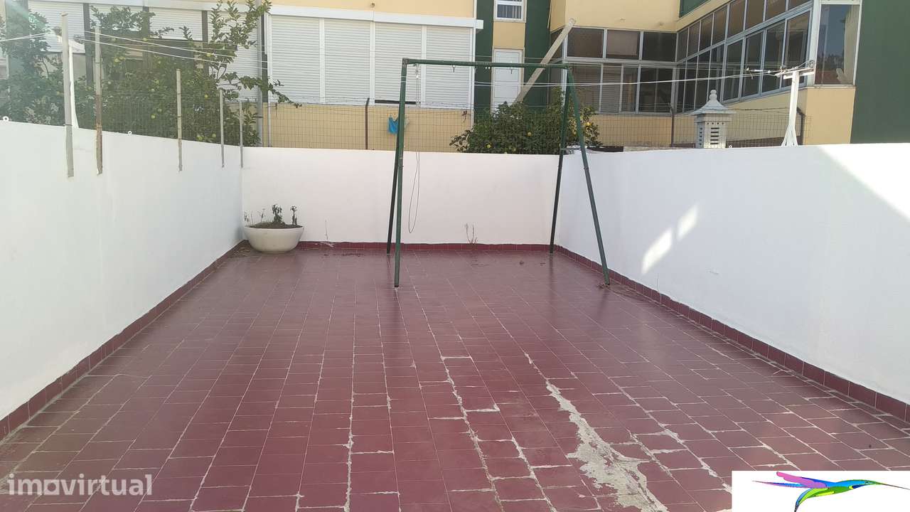 T2 /Terraço/Parqueamento/Arrecadação (Castanheira do Ribatejo) - Grande imagem: 2/20