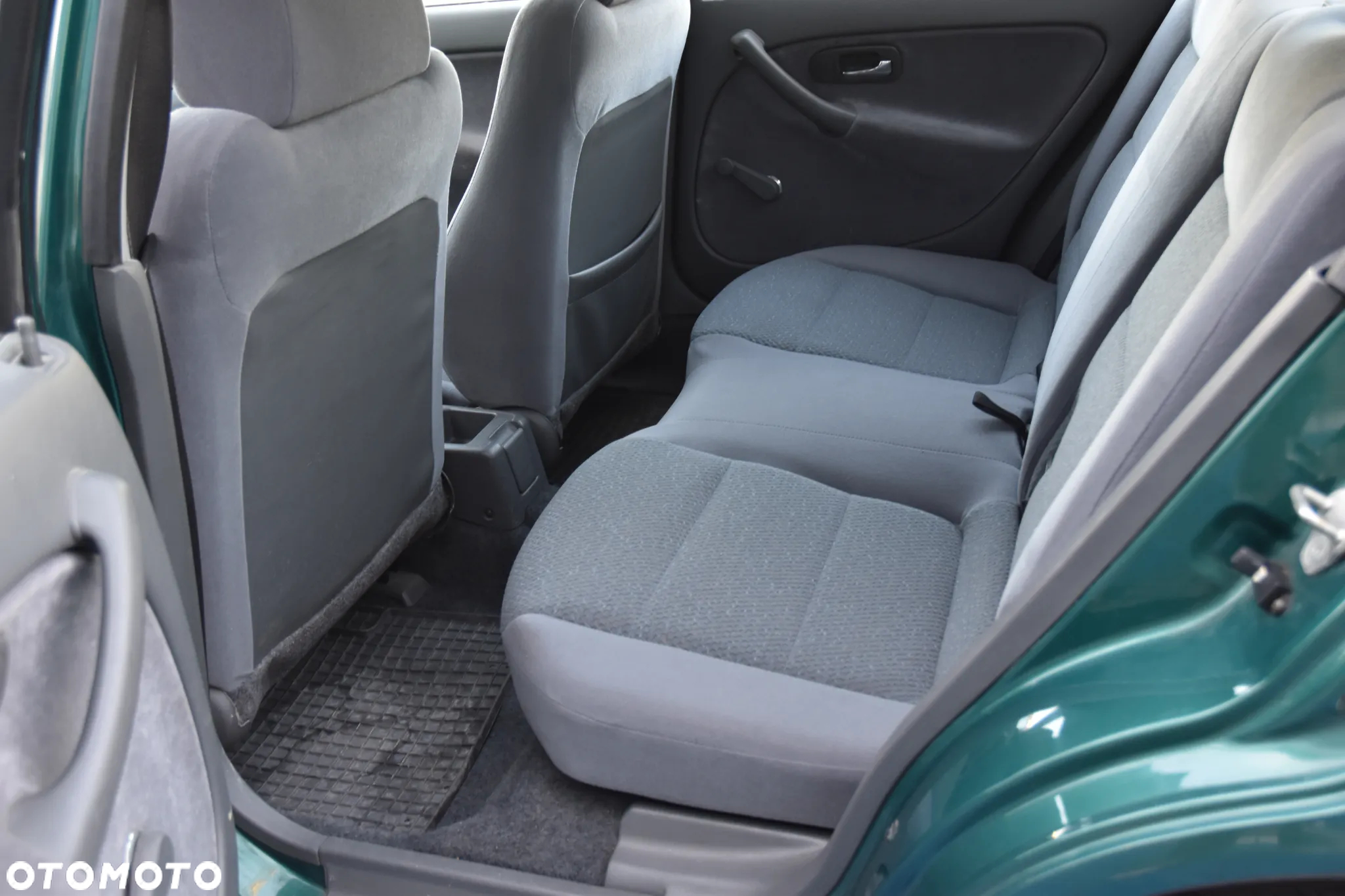 Honda Civic 1.4i - 13