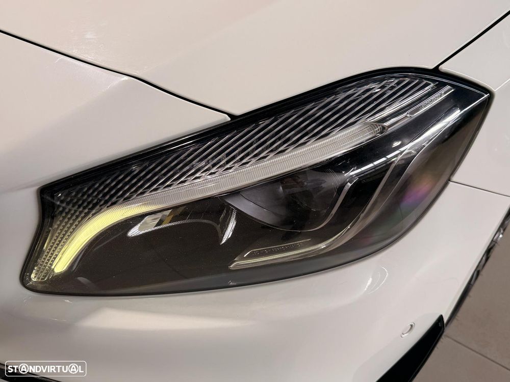 Mercedes-Benz A 180 d 7G-DCT AMG Line - 32
