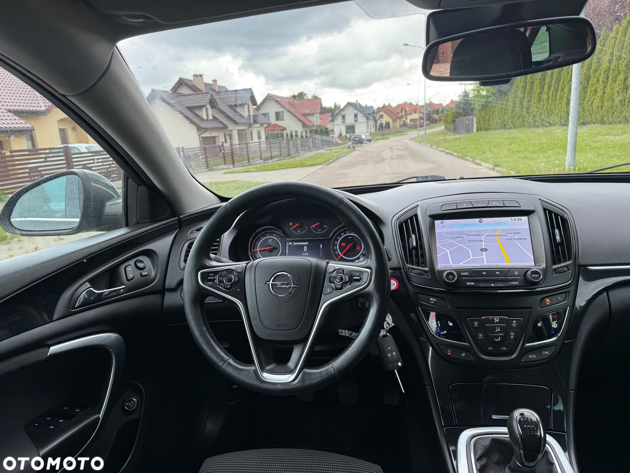 Opel Insignia - 13