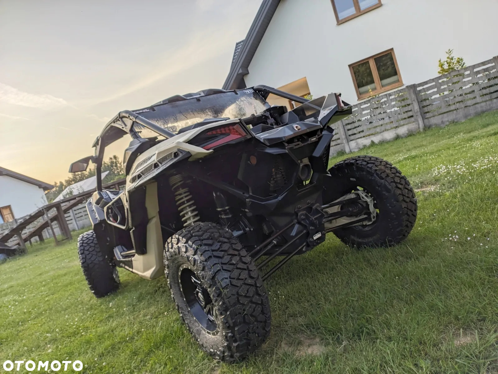 Can-Am Maverick - 7