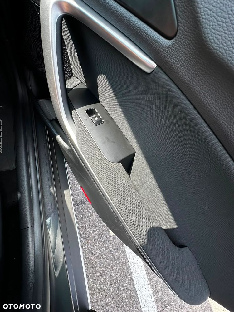 Kia XCeed 1.5 T-GDI M - 26