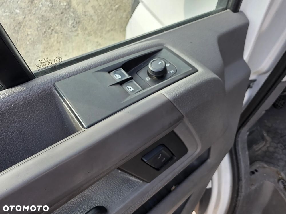 Volkswagen Crafter 3.180 Kontener 4.30M+ Winda ! Klima ! Z Włoch  ! - 19