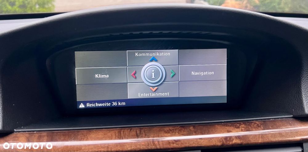 BMW Seria 3 325i - 28