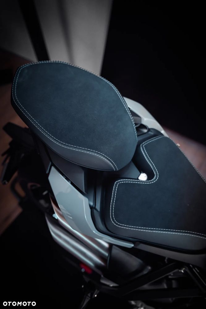 MV AGUSTA Brutale - 13