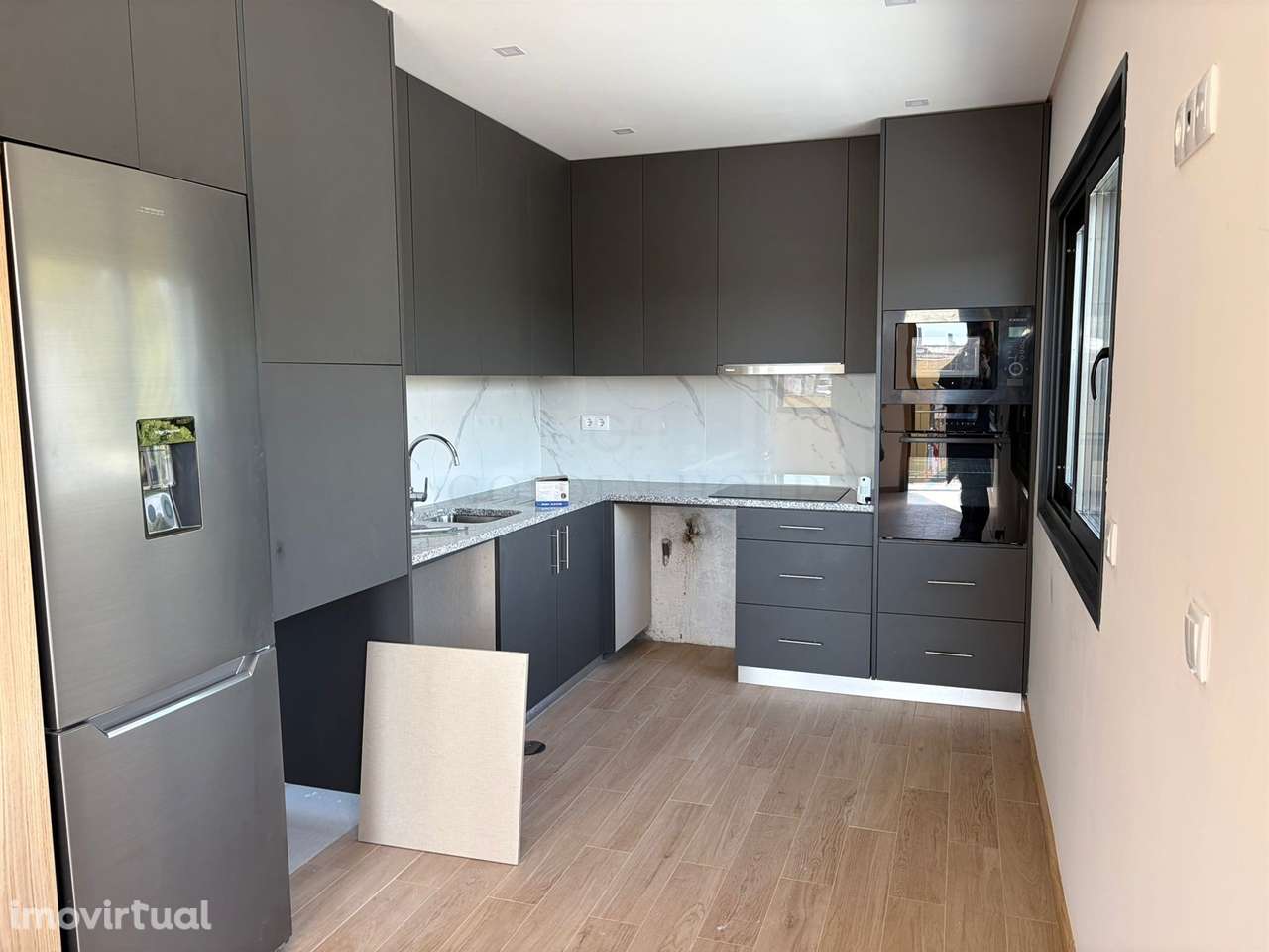 Andar Moradia T2 Moderno Vilar do Paraíso - Grande imagem: 2/29