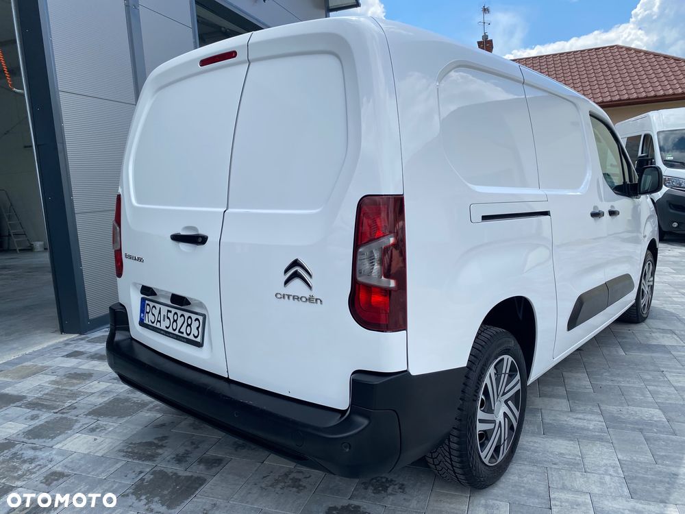 Citroën BERLINGO 1.6 HDI, MAX długi, 3-osobowy, klimatyzacja, zakupiony w salonie w Rzeszowie - 9