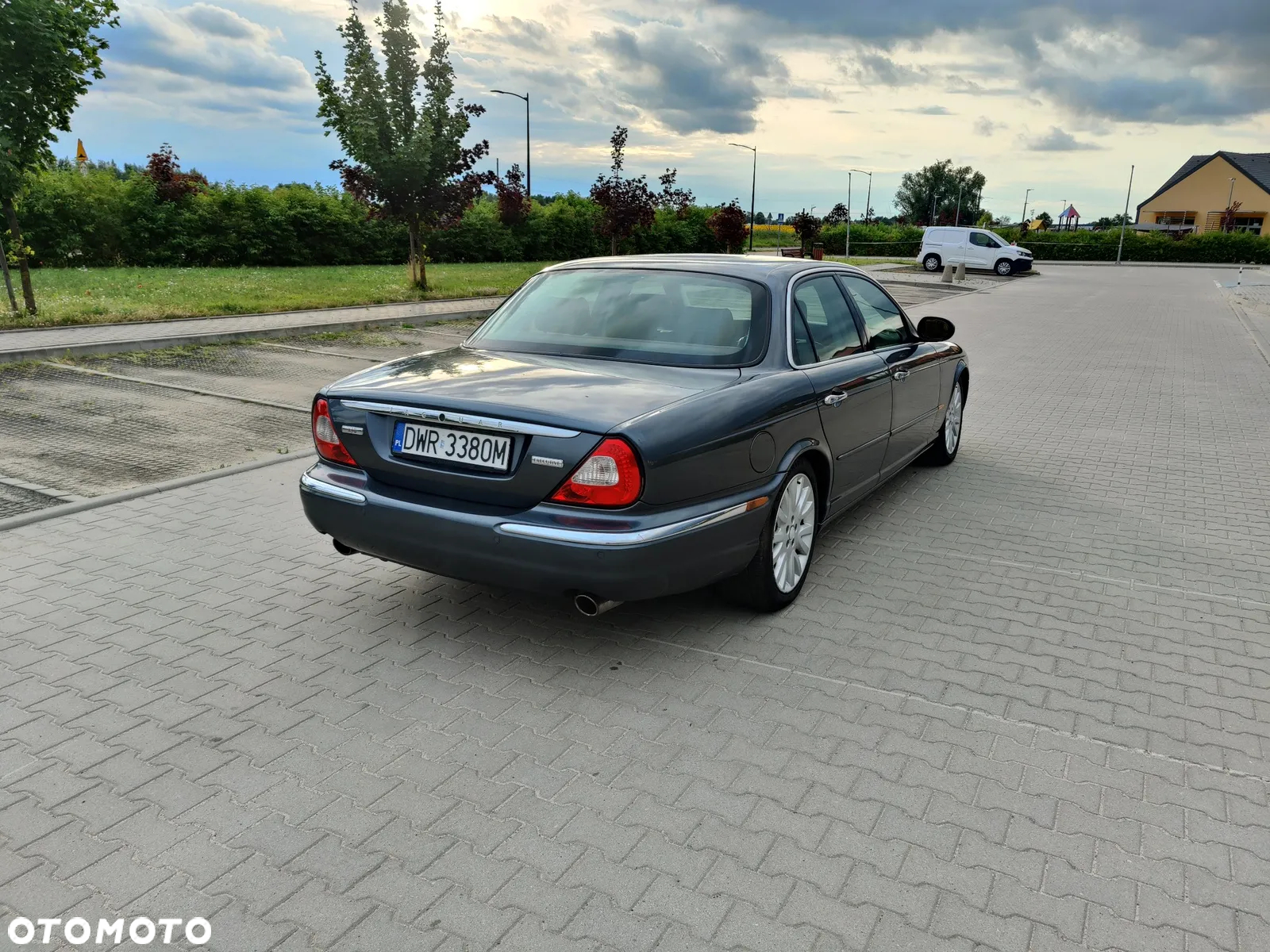 Jaguar XJ XJ8 3.5 Executive - 8