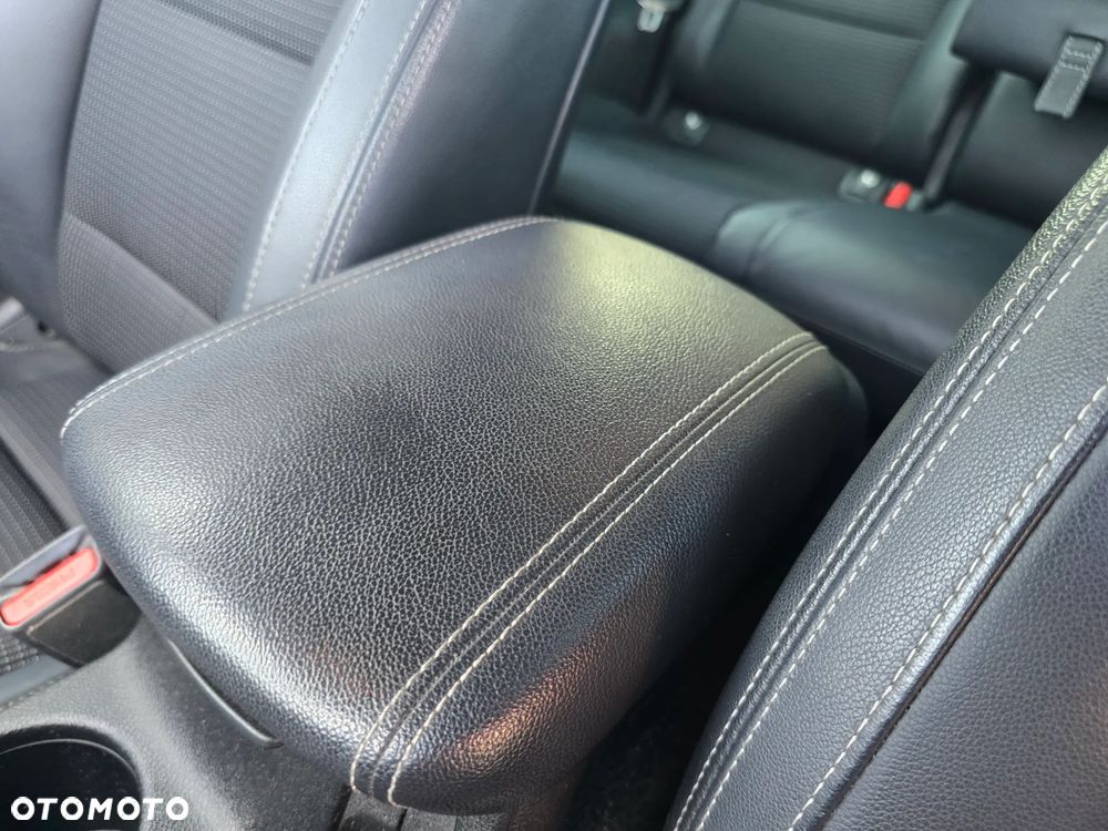 Kia Sportage 1.6 GDI 2WD Black Edition - 26