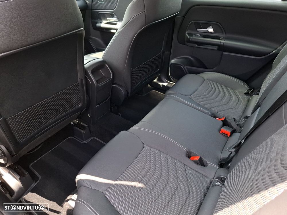 Mercedes-Benz GLB 180 d Progressive — fotografia 27