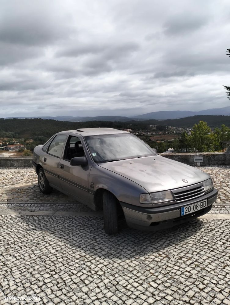 Opel Vectra 1.7 TD GLS - 1