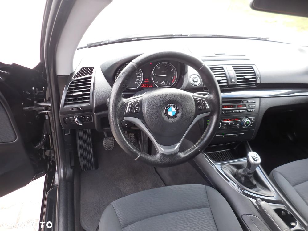 BMW Seria 1 - 17