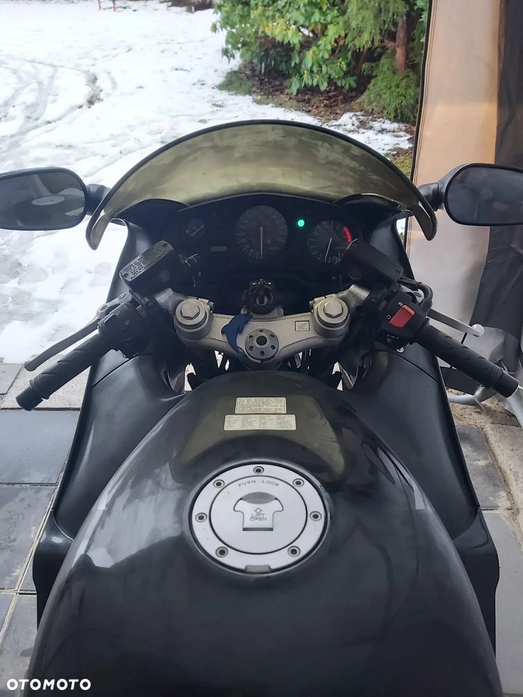 Honda CBR - 9
