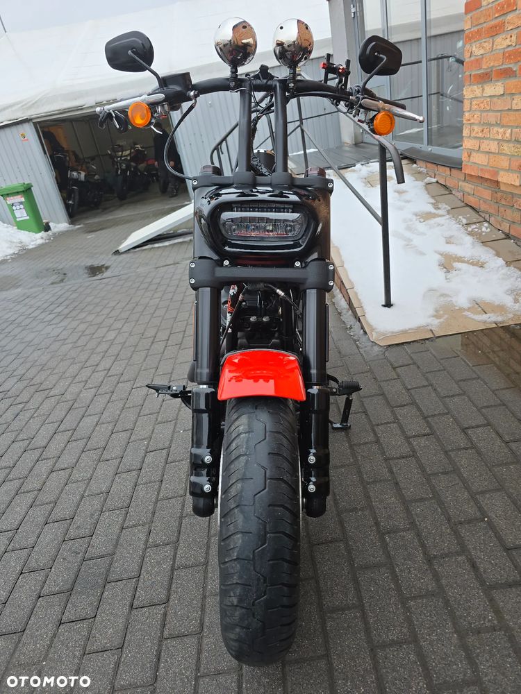 Harley-Davidson Dyna Fat Bob - 6