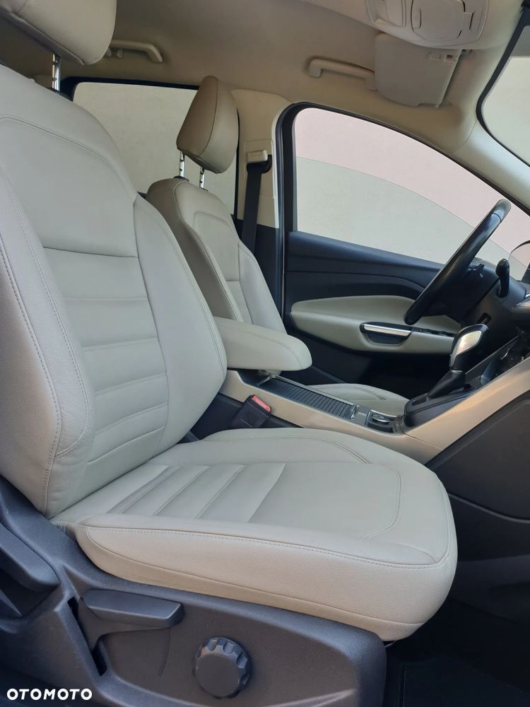 Ford Kuga 2.0 TDCi 4x4 Individual - 33