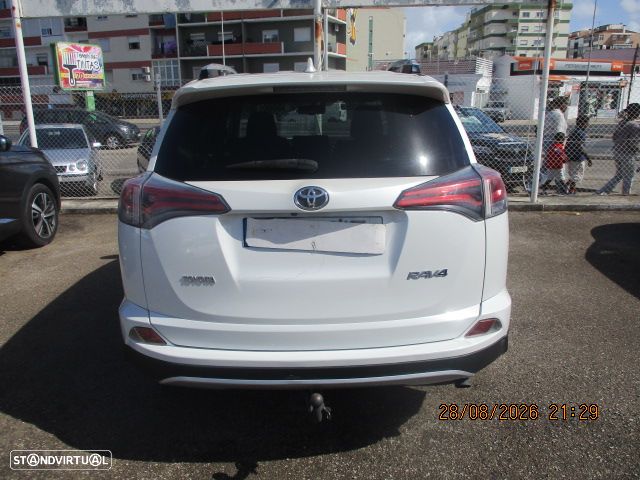 Toyota RAV4 2.0 D-4D 4x2 S&S Edition - 5