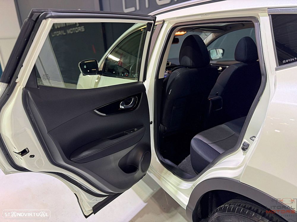 Nissan Qashqai 1.2 DIG-T N-Connecta RS 18 Xtronic - 16