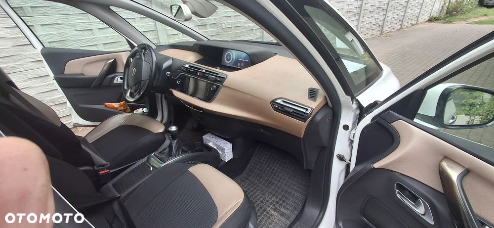 Citroën C4 Picasso 1.6 e-HDi Exclusive - 6