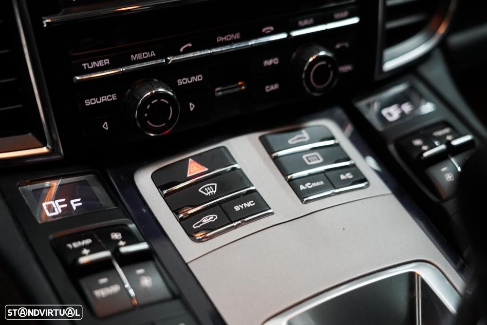 Porsche Panamera S E-Hybrid - 12