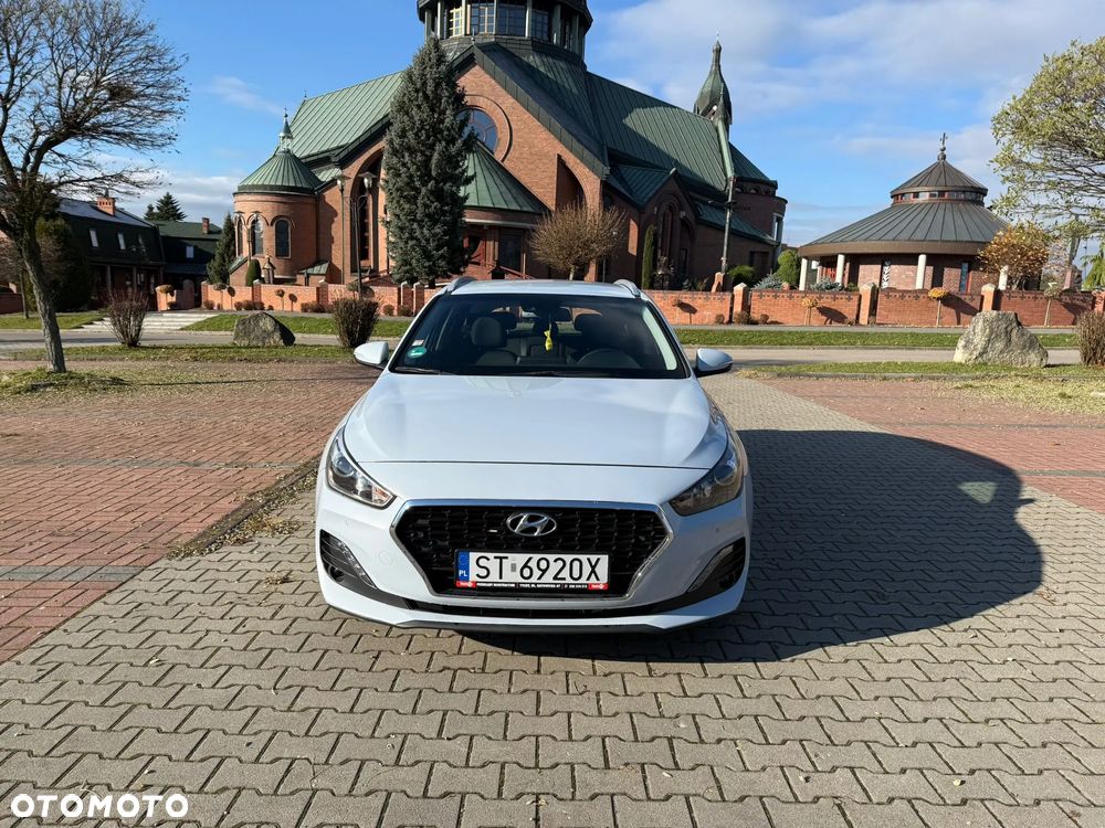 Hyundai i30 1.6 CRDI DCT Passion Plus - 4