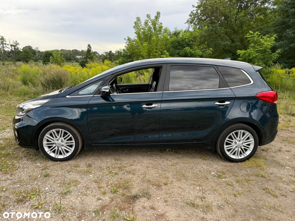 Kia Carens 1.7 CRDi M 7os - 11