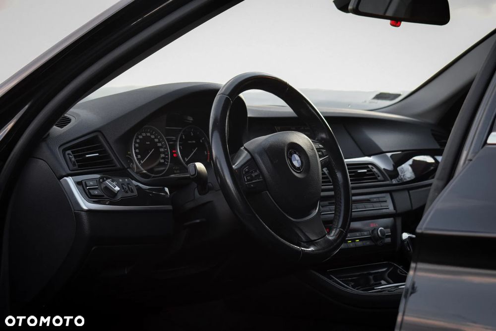 BMW Seria 5 - 29