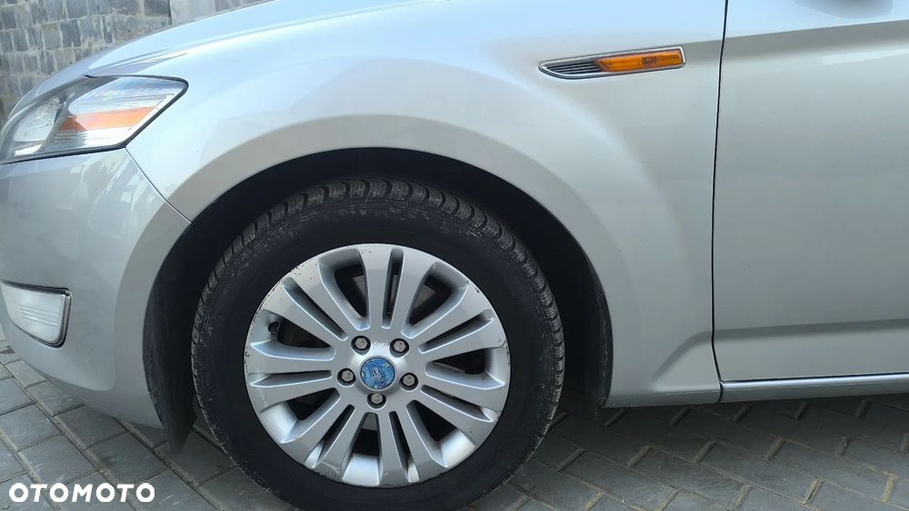 Ford Mondeo 2.0 TDCi Ambiente - 12