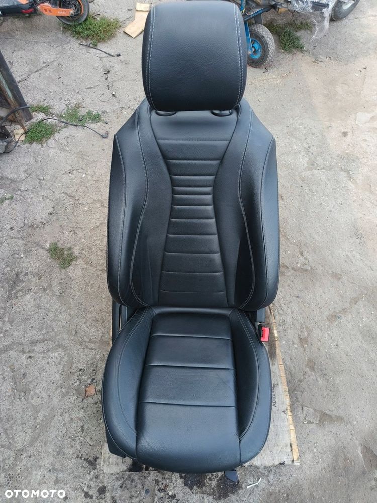 MERCEDES E KLASA W213 FOTEL PASAŻERA PRAWY GRZANY CZARNA SKÓRA - 1