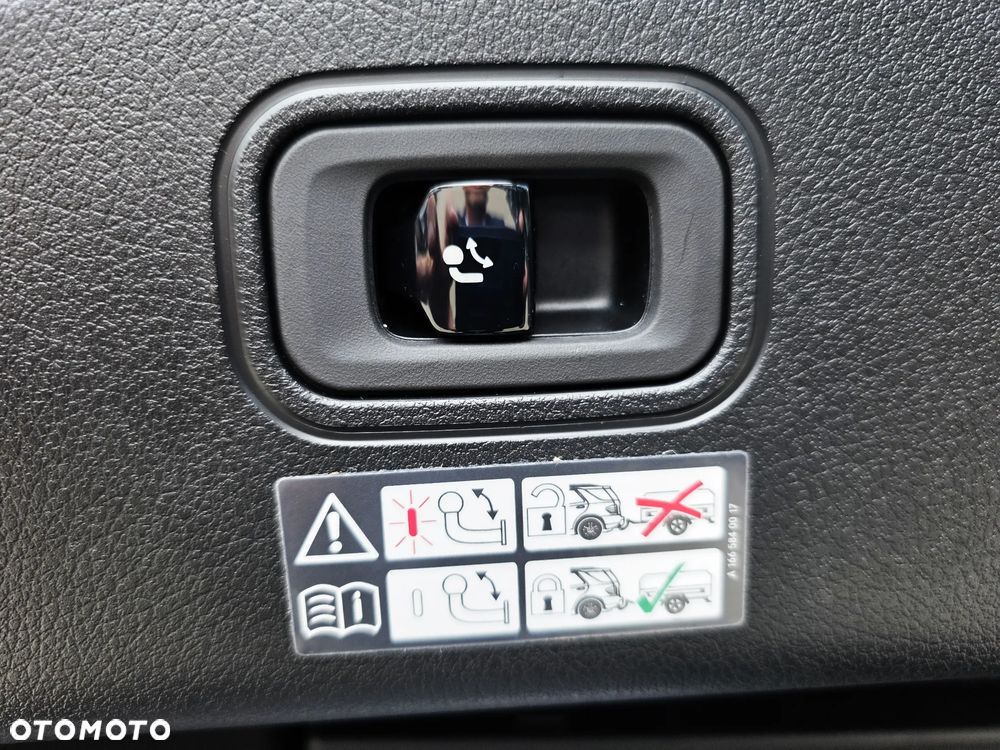 Mercedes-Benz CLE 300 4Matic 9G-TRONIC Edition AMG Line - 14