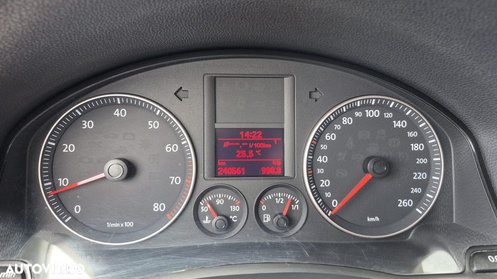 Volkswagen Golf 1.6 Comfortline - 3