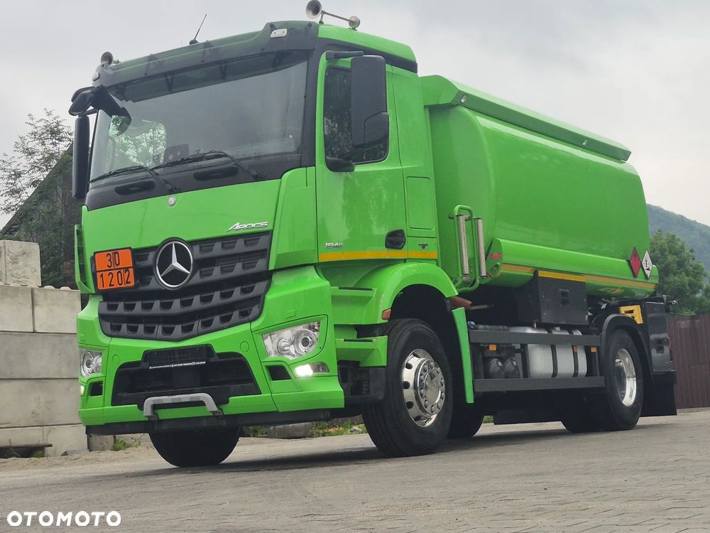 Mercedes-Benz Autocysterna Mercedes AROCS 18450 Oleje / Benzyny AT.FL - 1