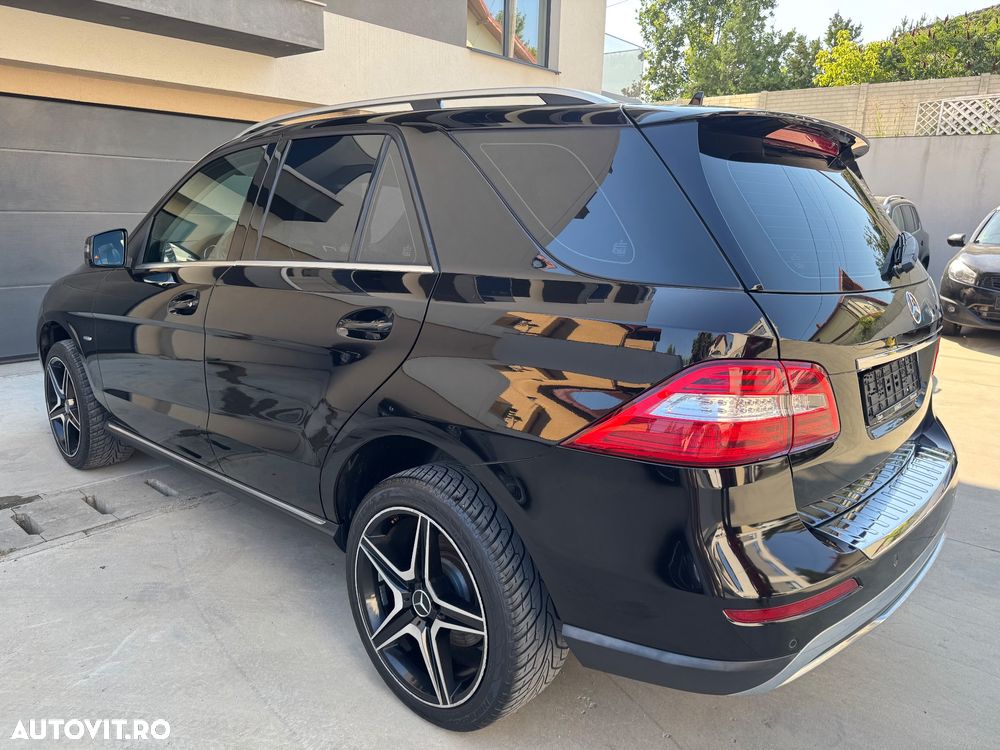 Mercedes-Benz ML 250 BlueTEC 4MATIC 7G-TRONIC - 7