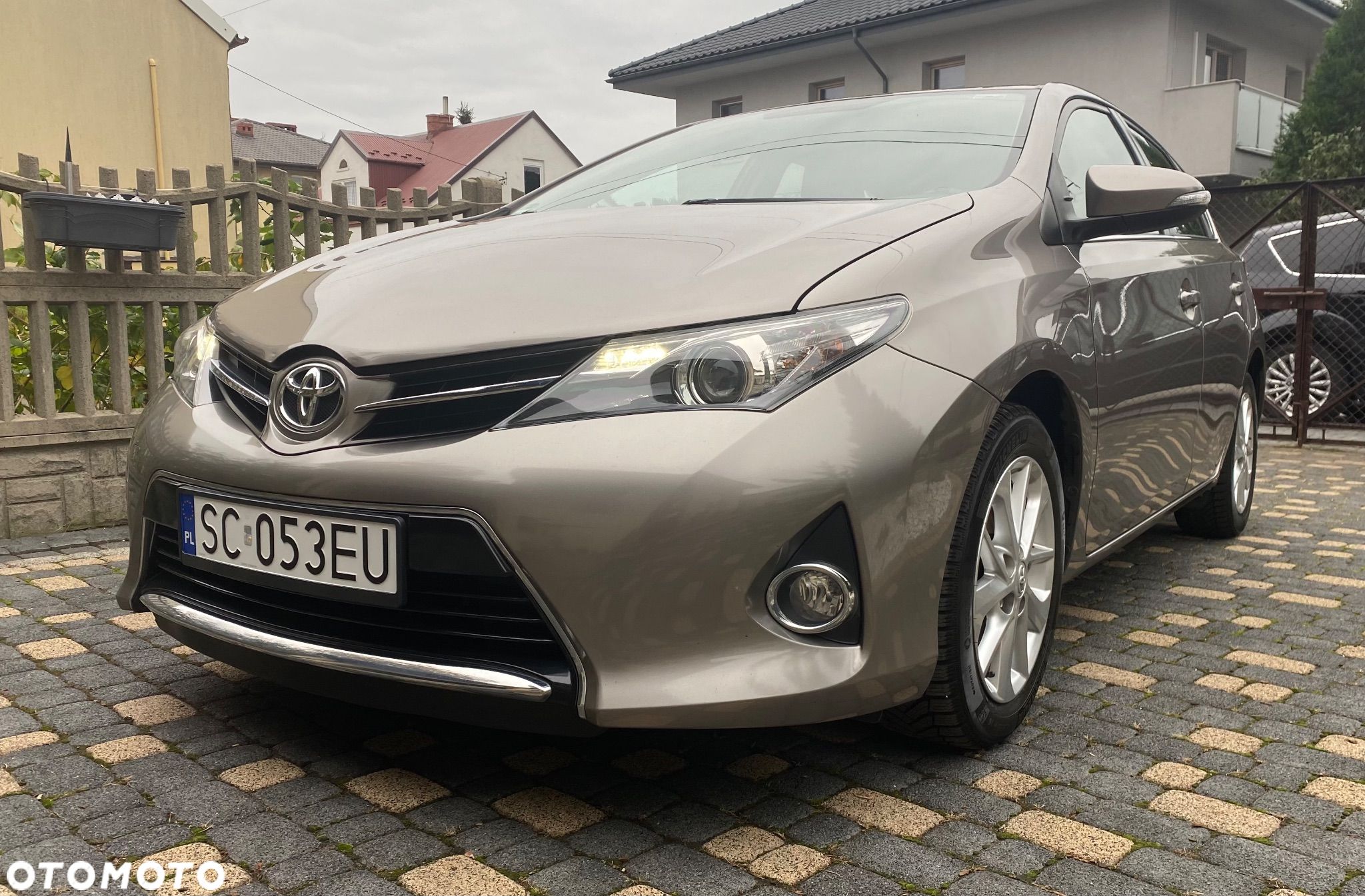 Toyota Auris 1.33 VVT-i Comfort - 1