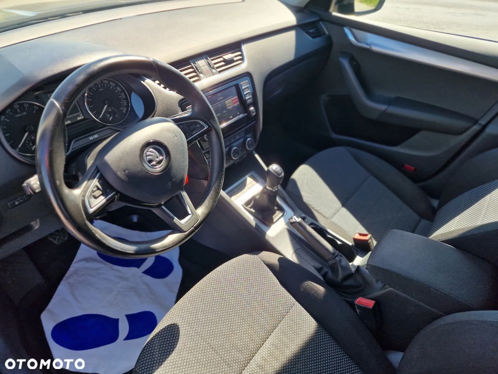 Skoda Octavia 1.6 TDI (Green tec) Style - 19