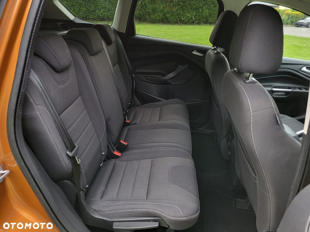 Ford Kuga - 22